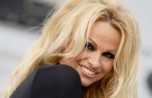 Informal appearance: Pamela Anderson without makeup delighted fans