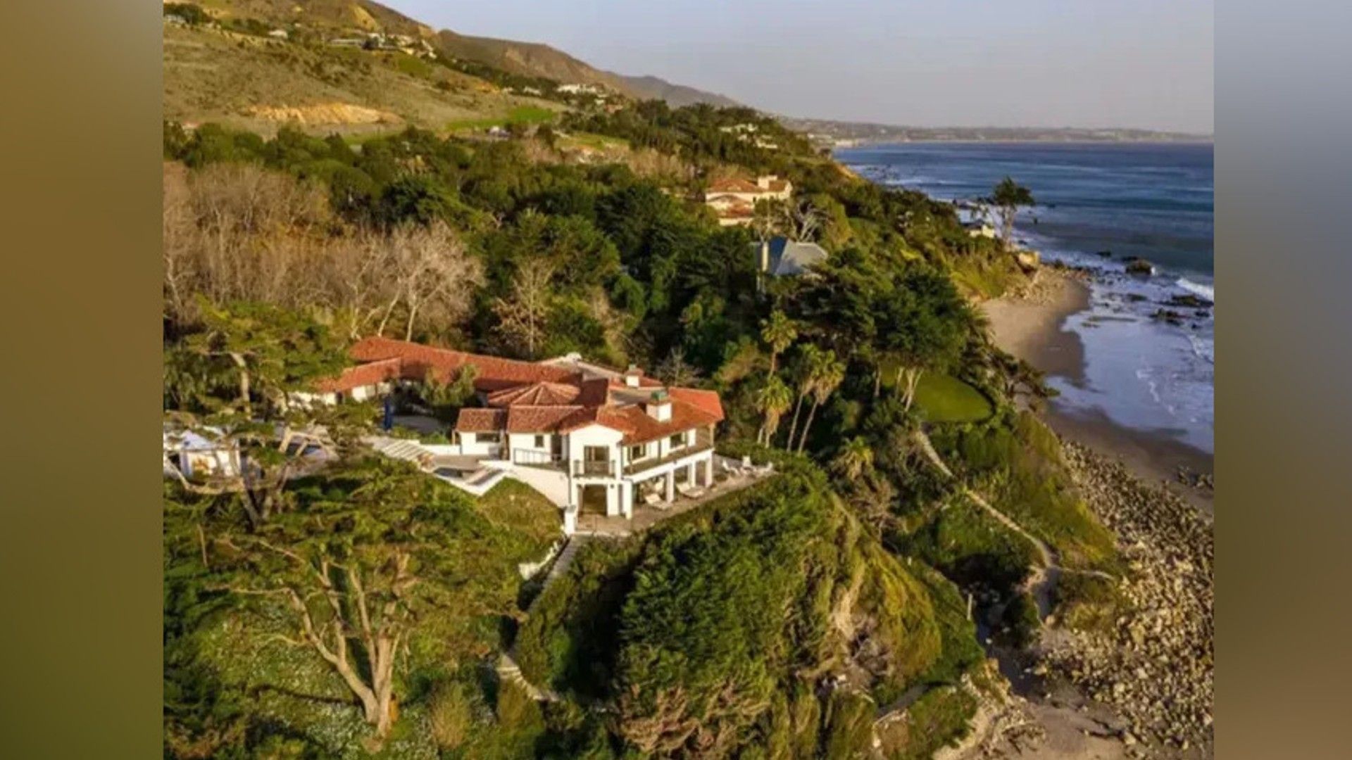 Kim Kardashian bought the house where Cindy Crawford lived