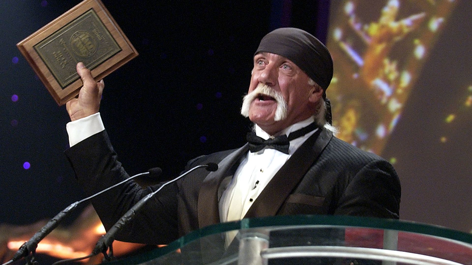 Hulk Hogan at the WWE Hall of Fame induction ceremony (2005)