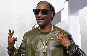 Snoop Dogg Quits Smoking