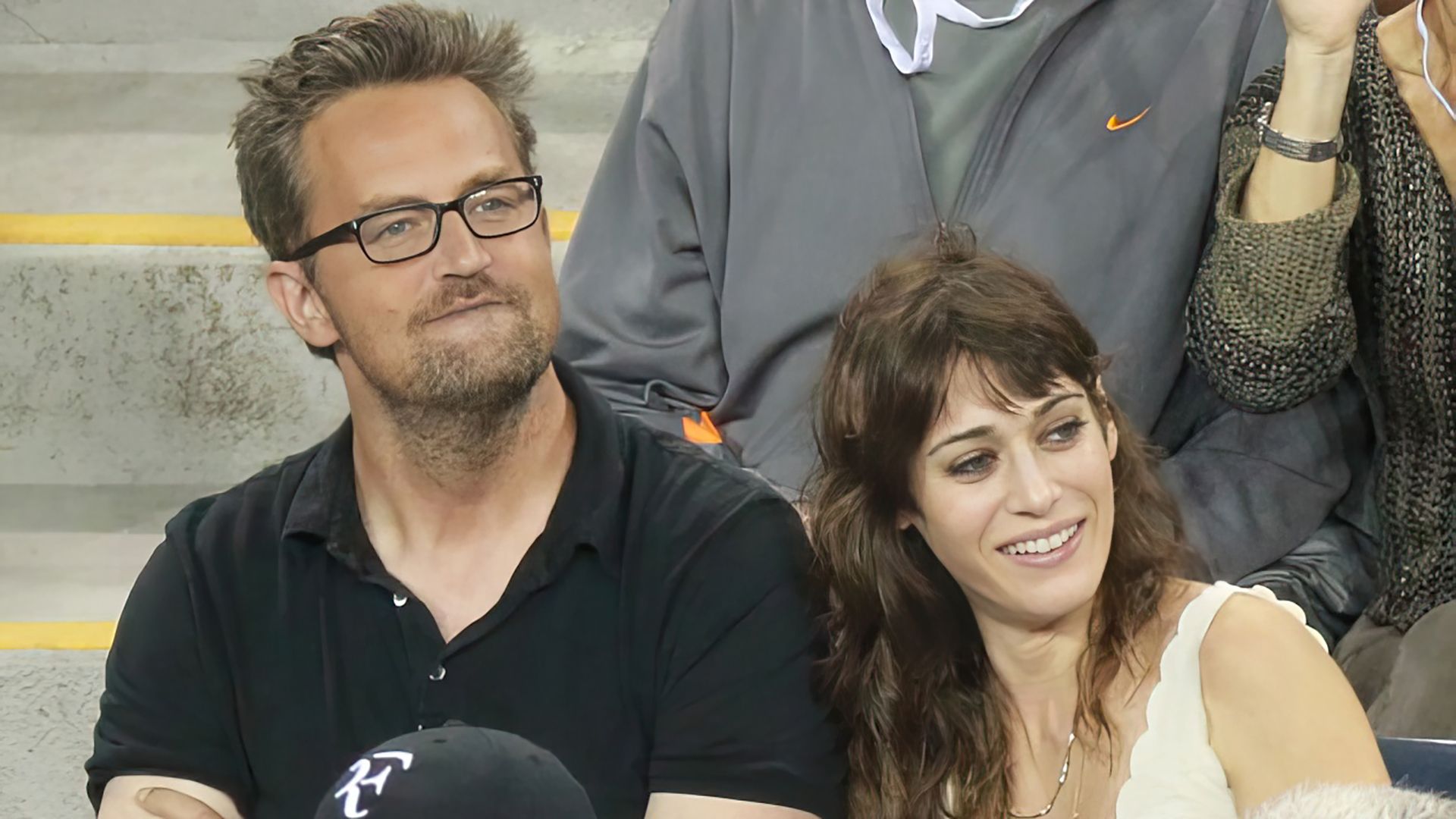 Matthew Perry and Lizzy Caplan