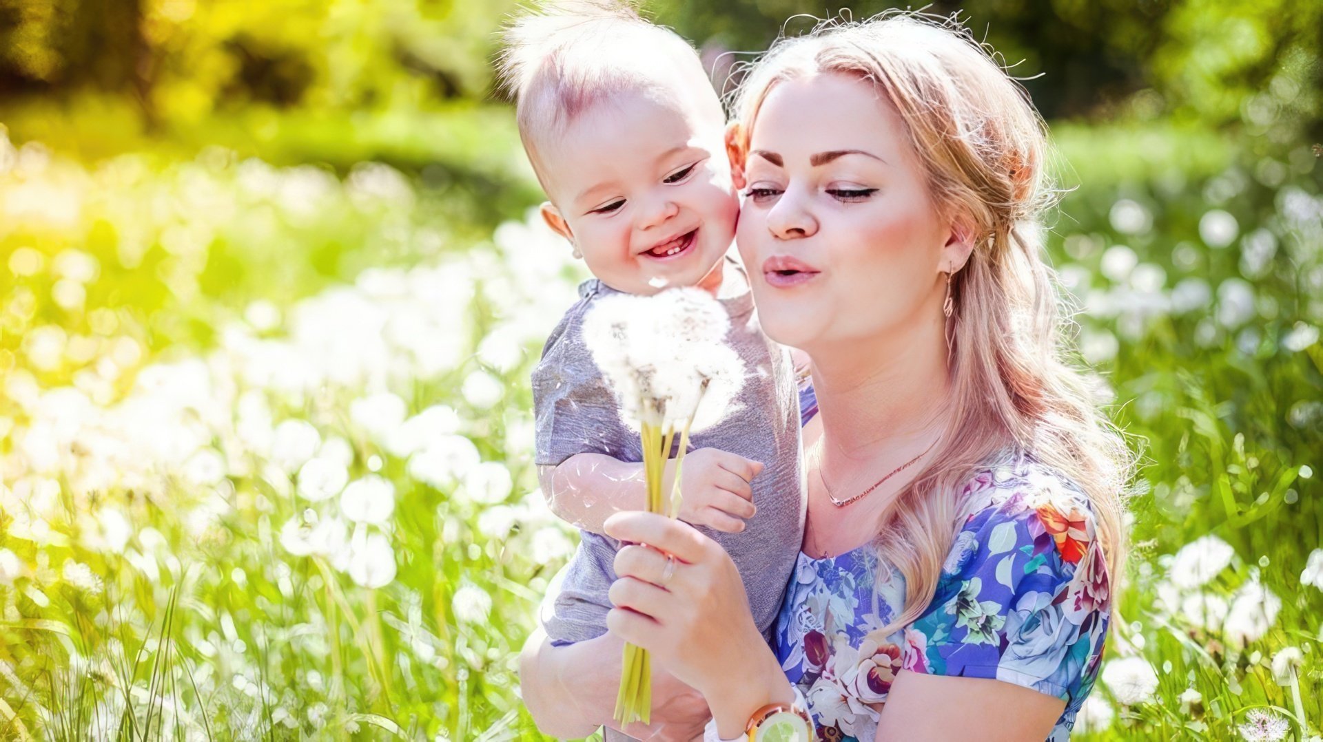 An Aquarius woman becomes a wonderful mom