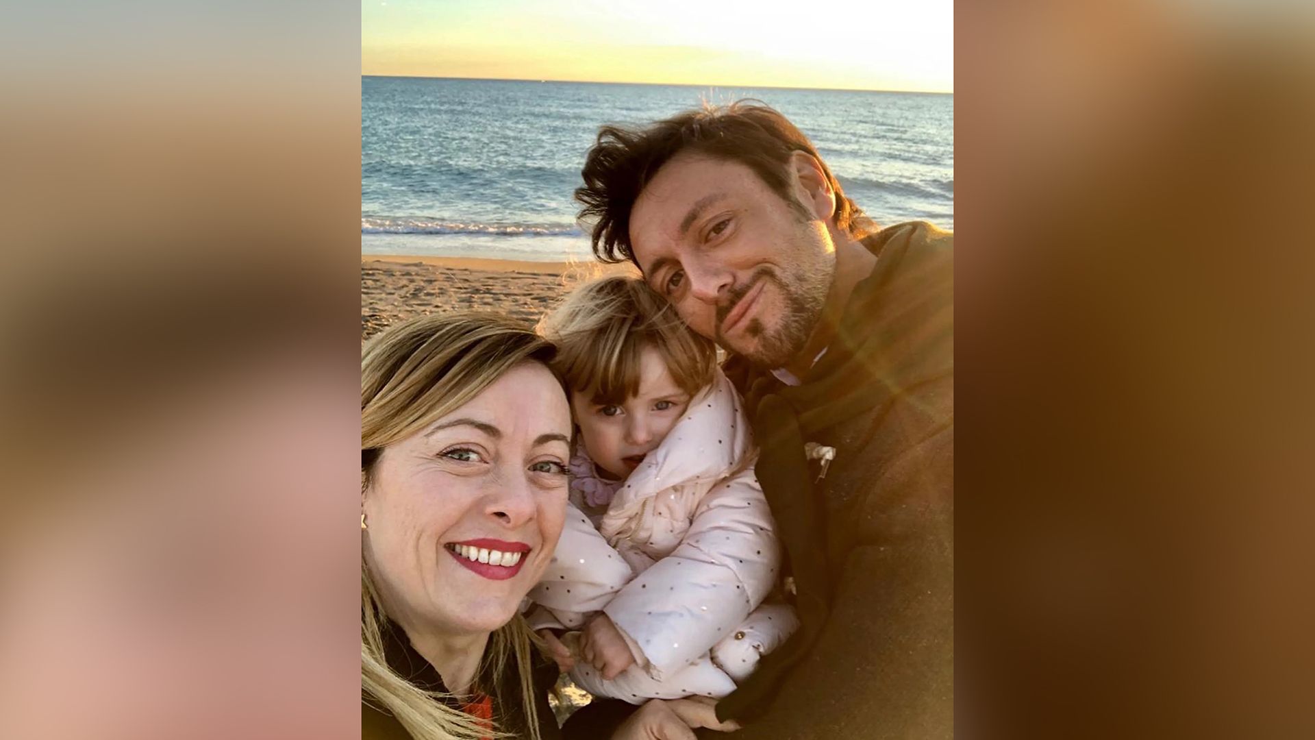 Giorgia Meloni and Andrea Giambruno with their daughter