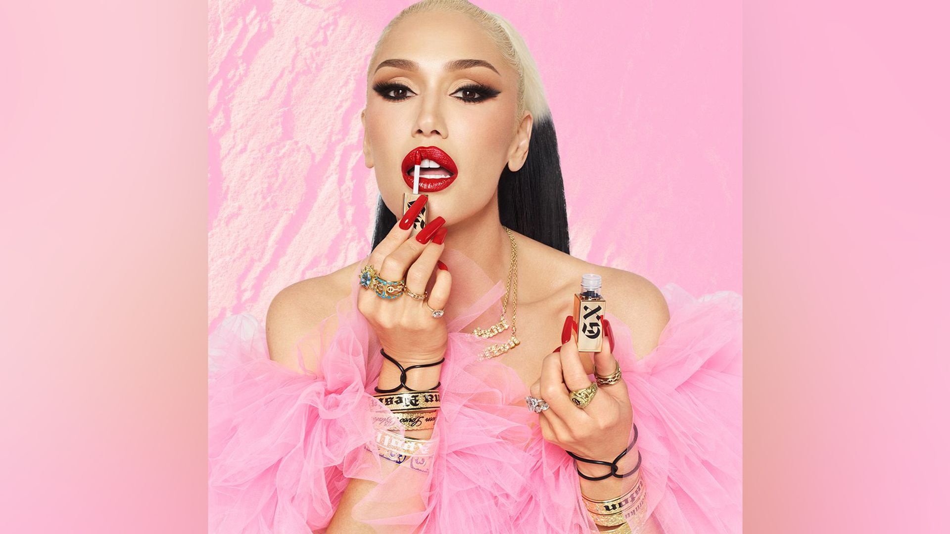 Gwen Stefani advertises her GXVE cosmetics