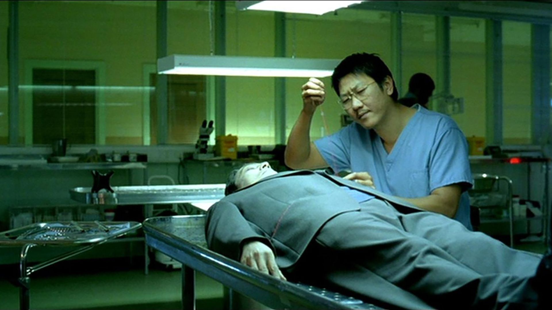 Benedict Wong in the movie Dirty Pretty Things