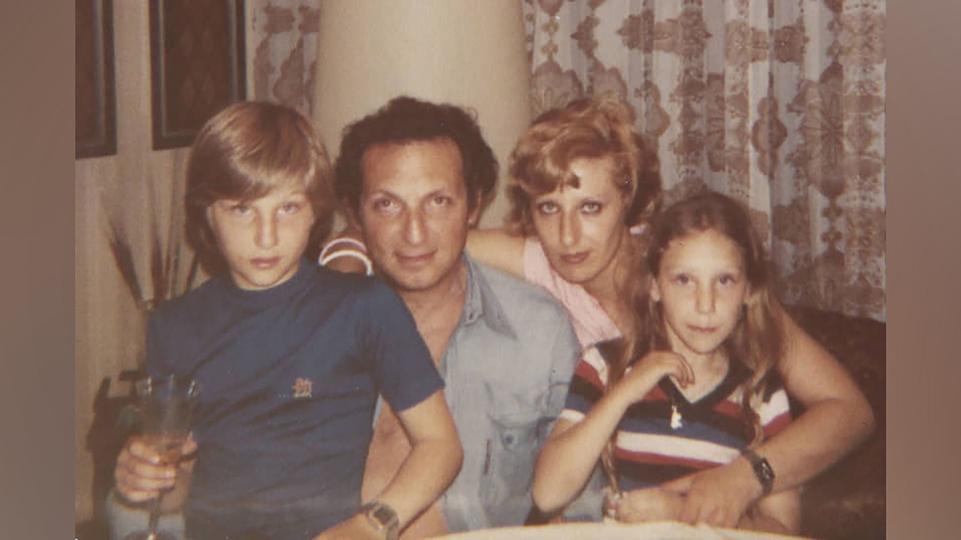 Javier Miley with his parents and sister