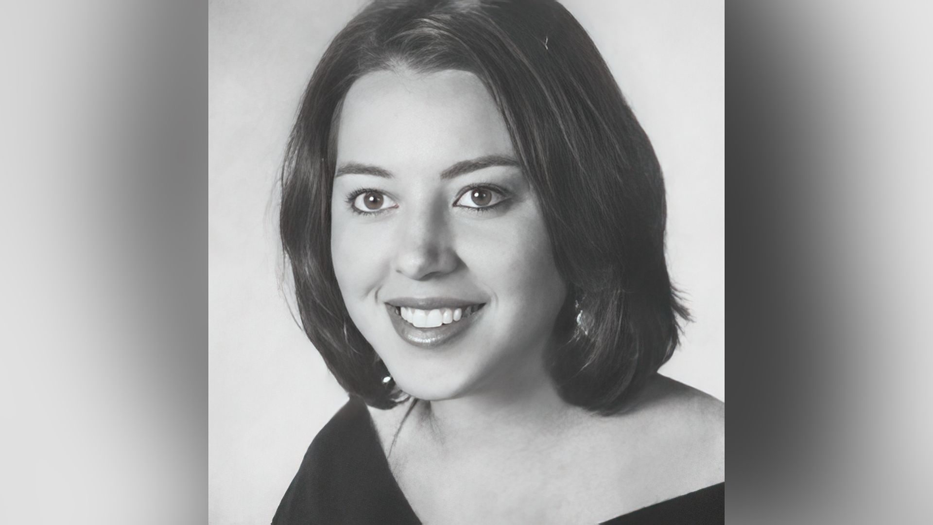 Young Aubrey Plaza