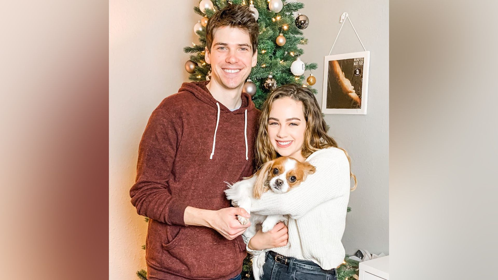 Mary Mouser and Brett Pierce