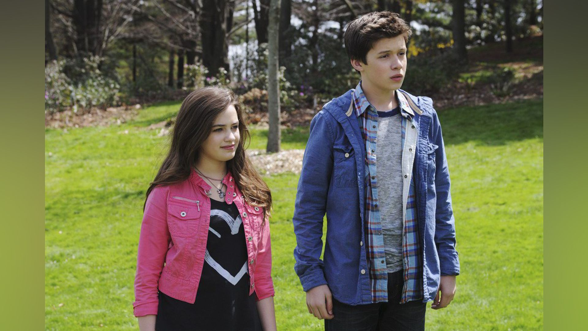 Mary Mouser in Frenemies