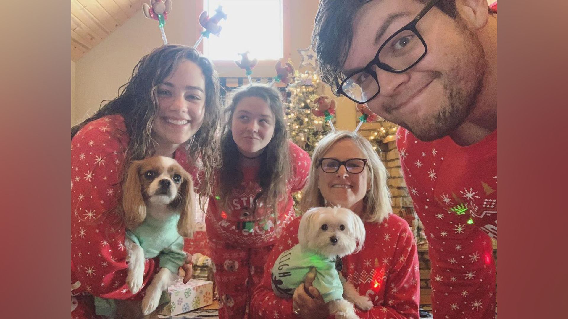Mary Mouser with her family