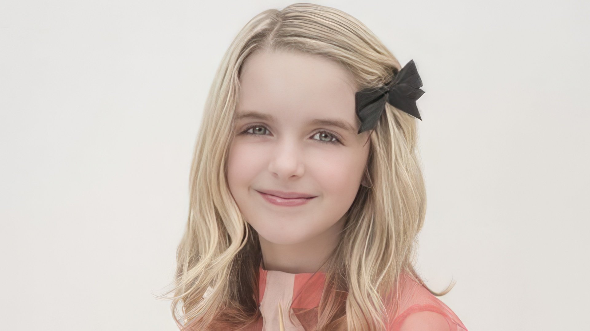 Mckenna Grace photo 3