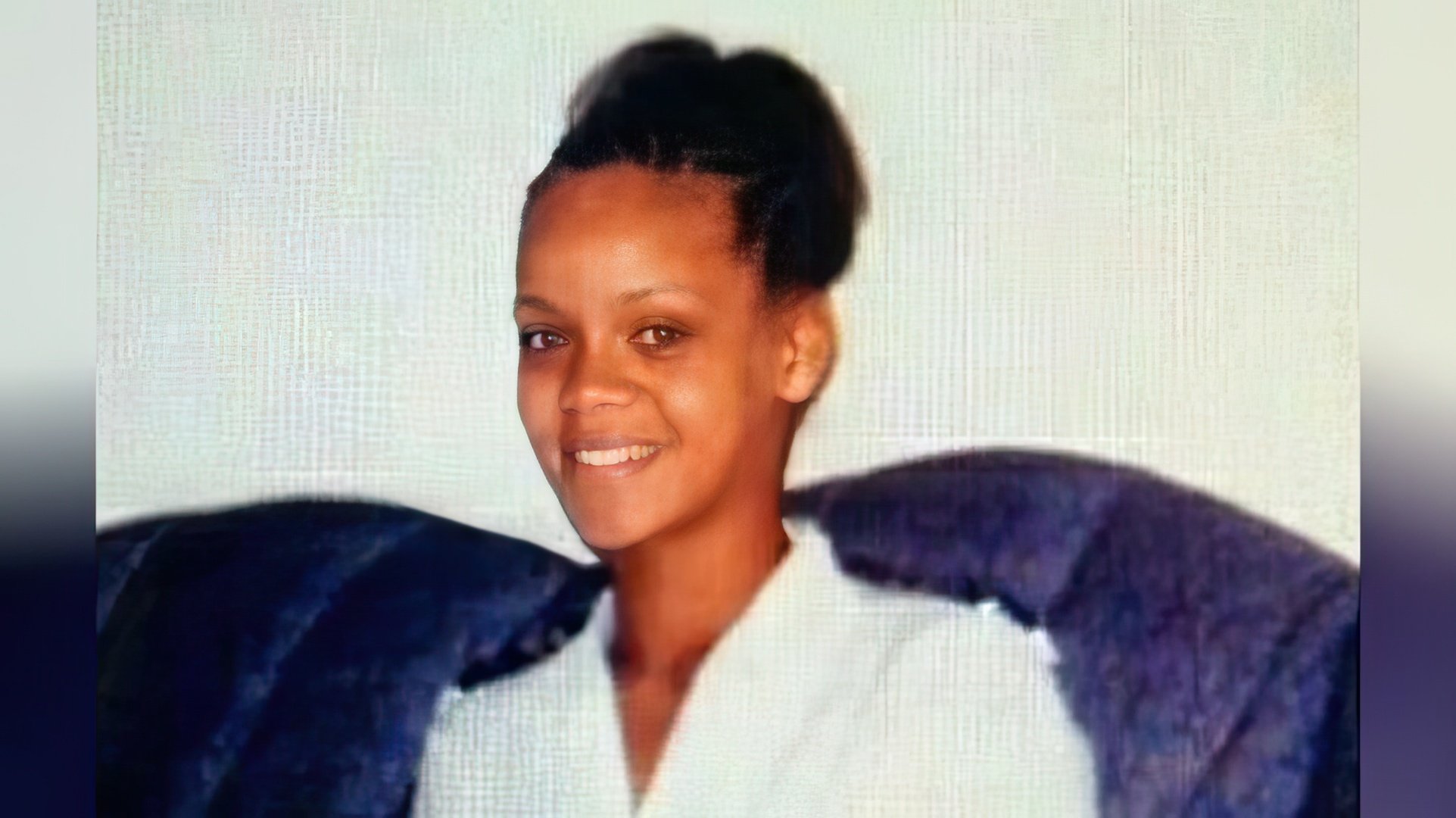 Rihanna before she became famous (2003)