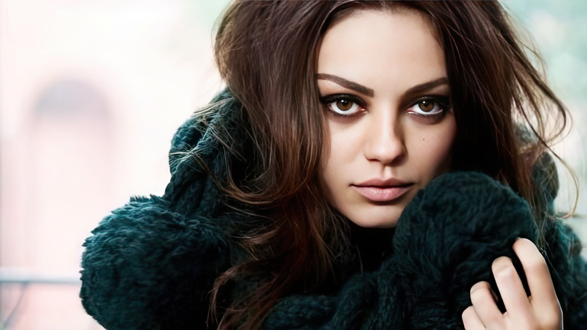 Actress Mila Kunis