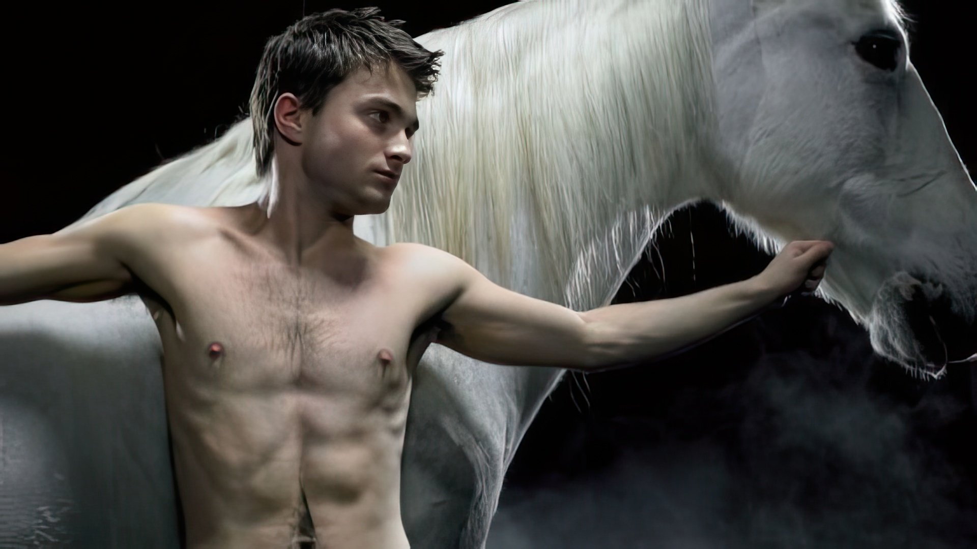 Naked Radcliffe in Equus
