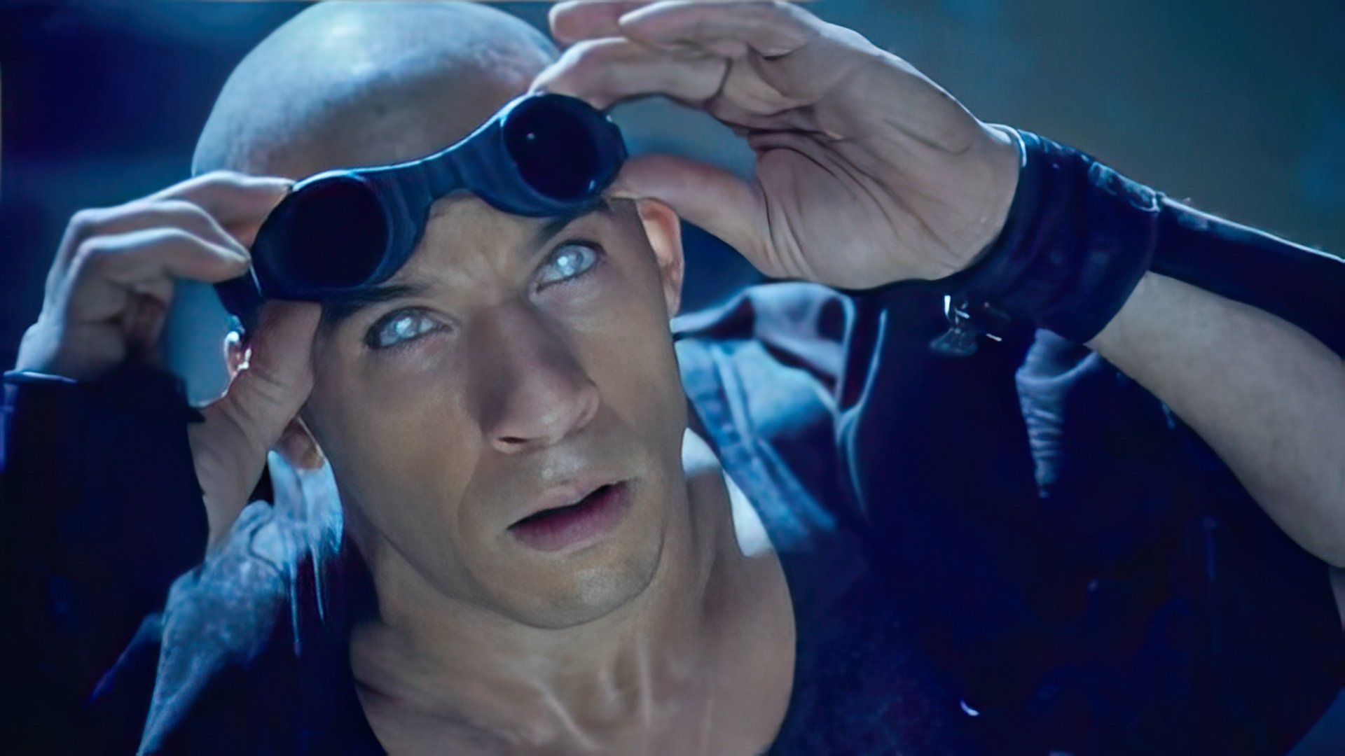 Riddick's famous eyes – Vin Diesel wore phosphorescent lenses