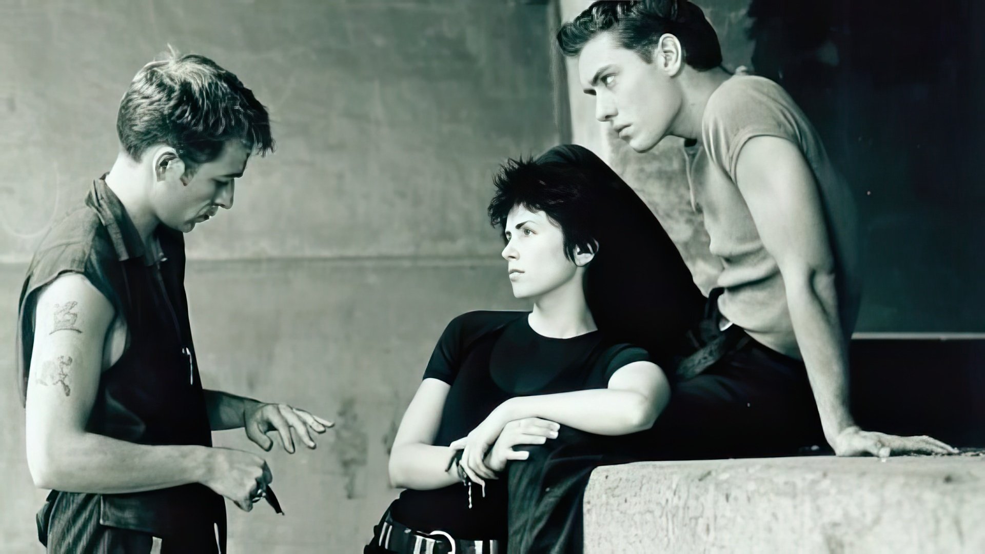 A shot from the movie 'Shopping' (1994)