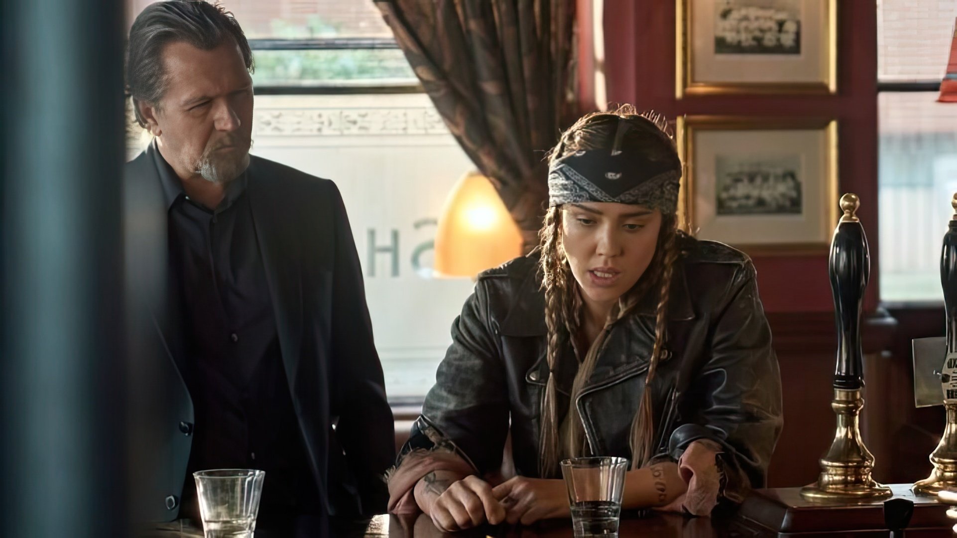 The Killer's Game: Jessica Alba and Gary Oldman