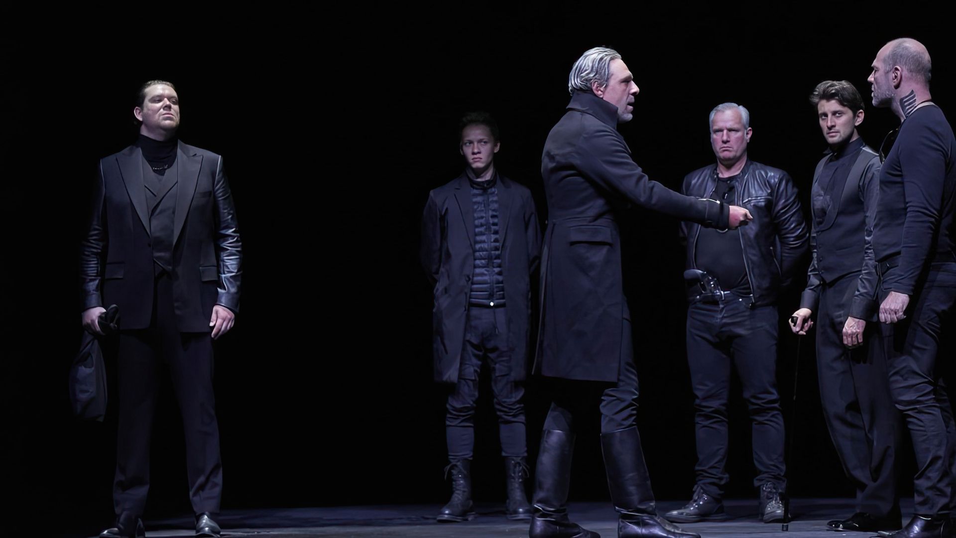 Felix Kammerer in the opera 'Don Carlos' (second from left)