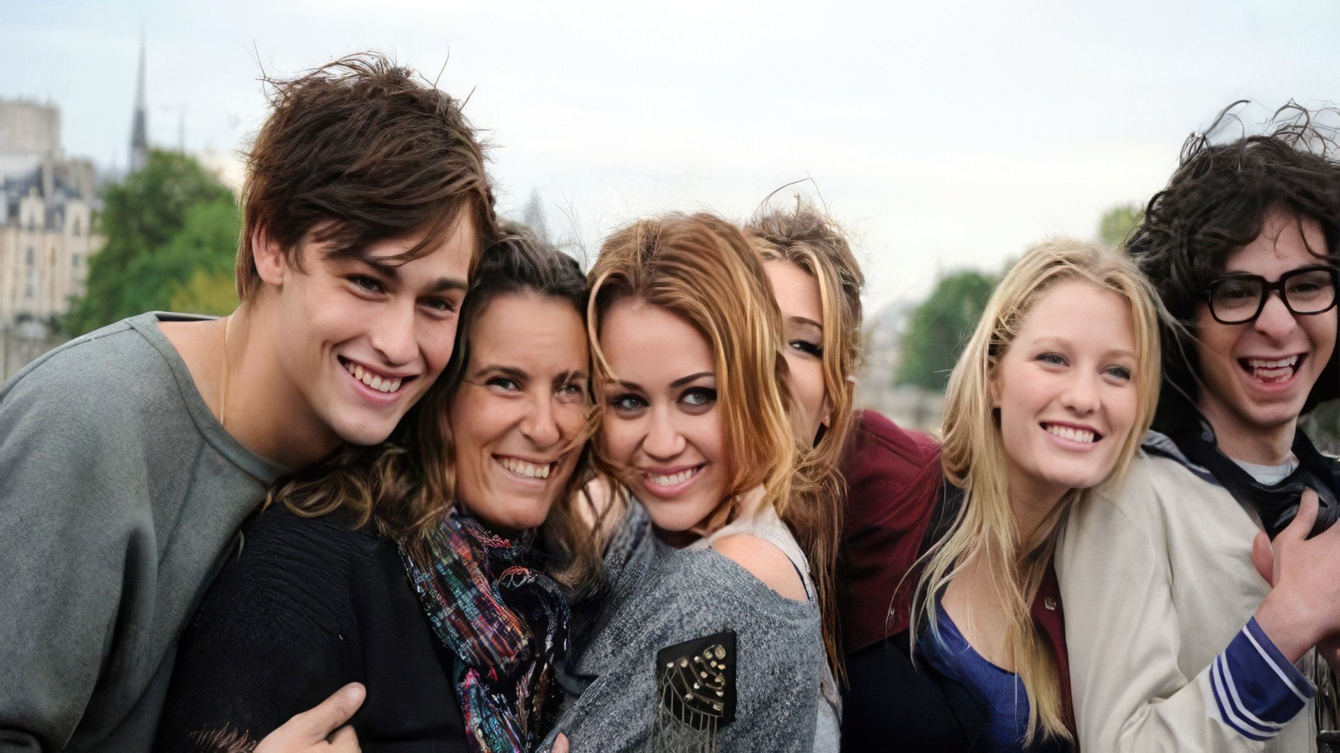 On the set of the movie "LOL"