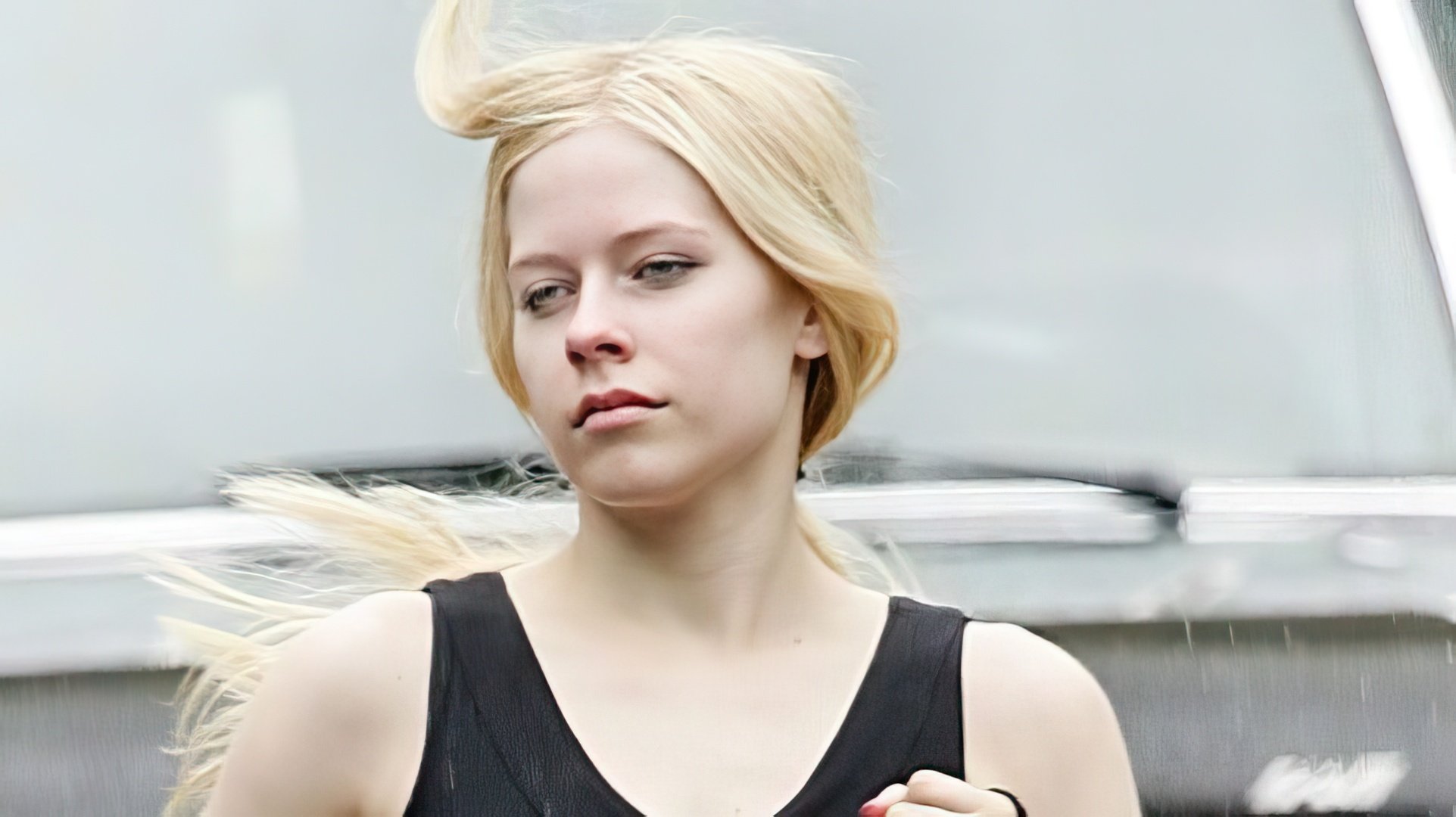 Avril Lavigne without makeup