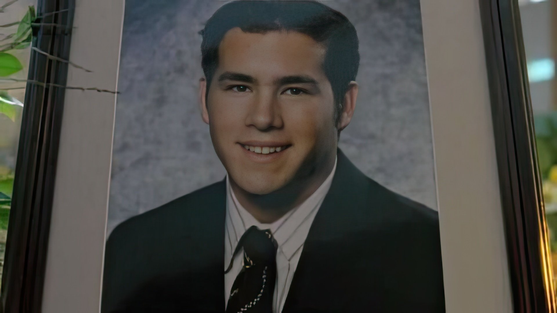 In The X-Files, Ryan Reynolds' character dies