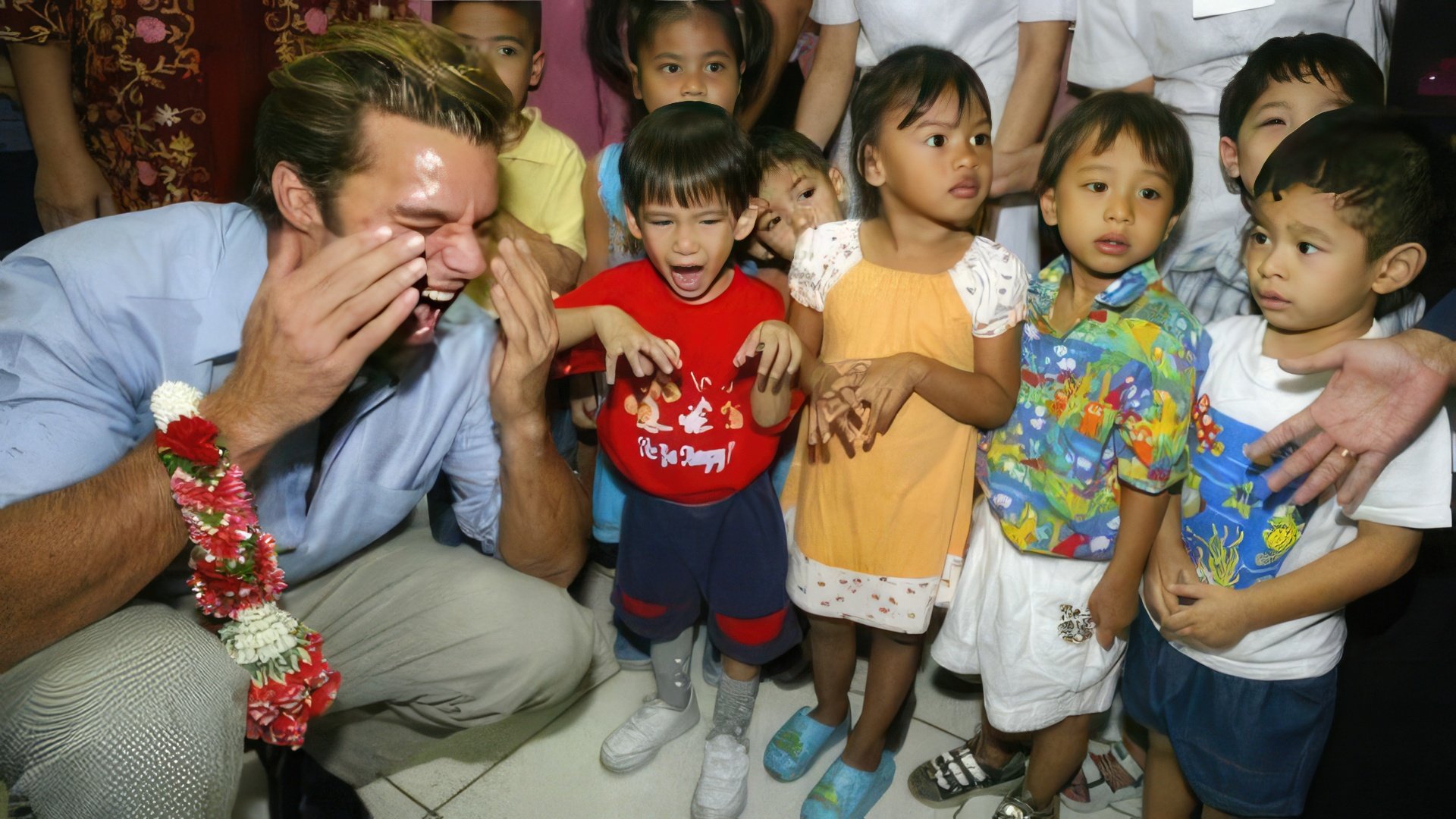 Ricky Martin helps children from socially dangerous regions