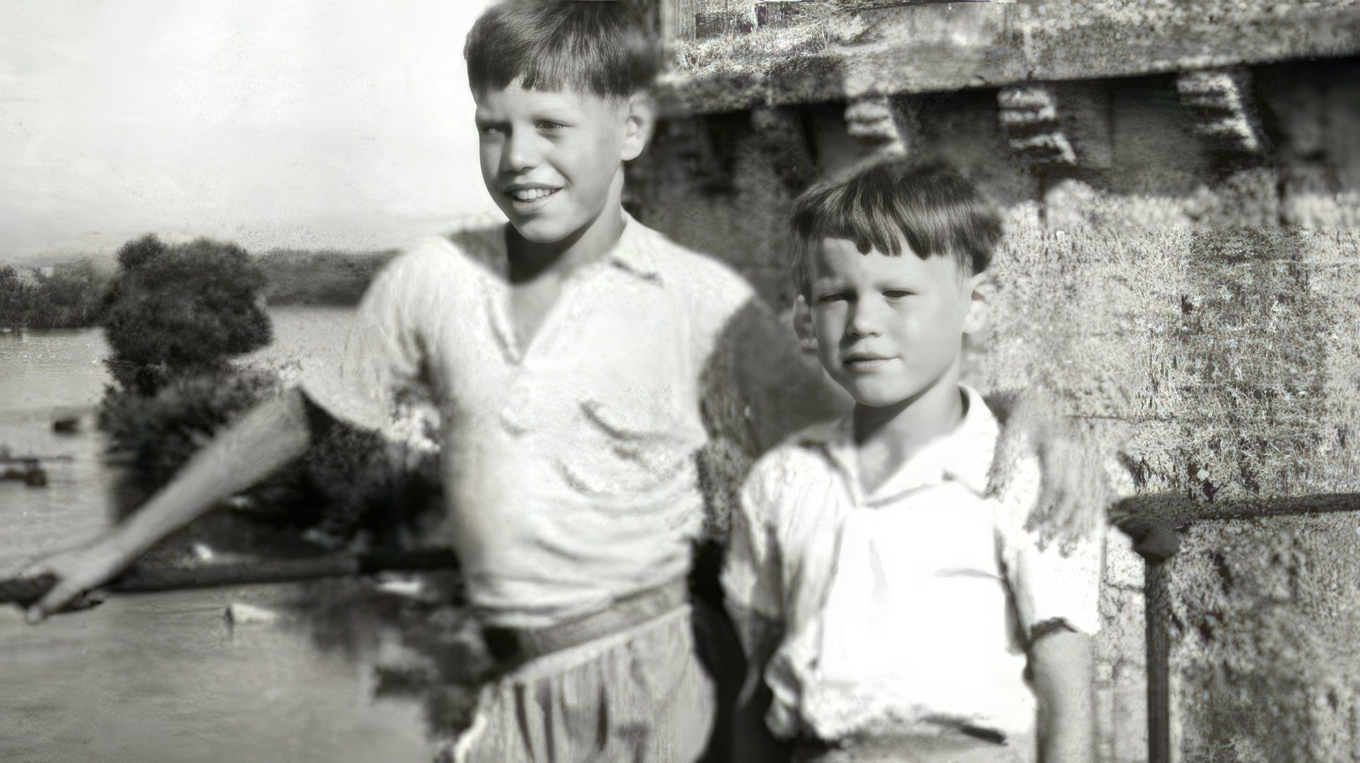 Mick Jagger and his younger brother Chris