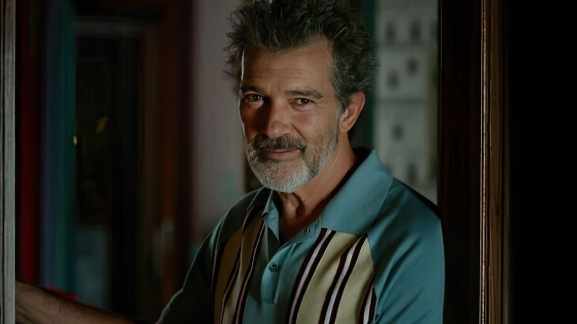 A shot from the movie "Pain and Glory" (2019)