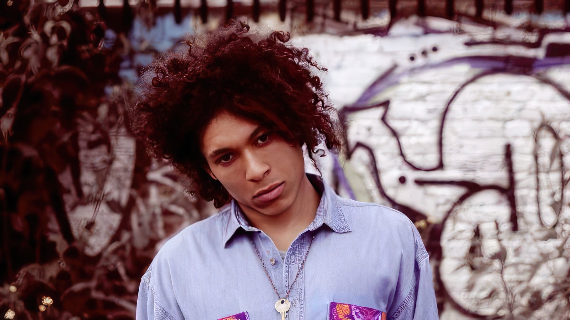 Adele was rumored to have dated singer Slinky Sunbeam (pictured)