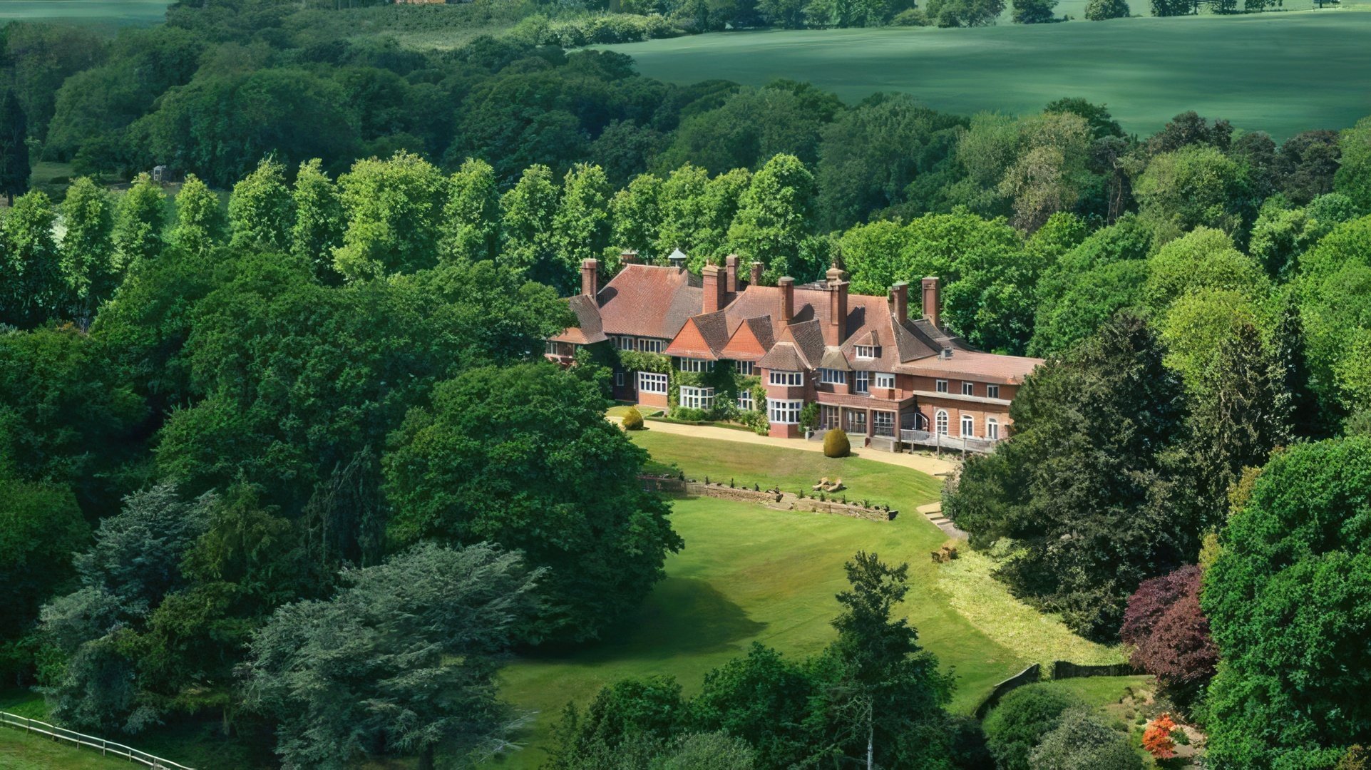 Adele's most luxurious home is a mansion in East Sussex