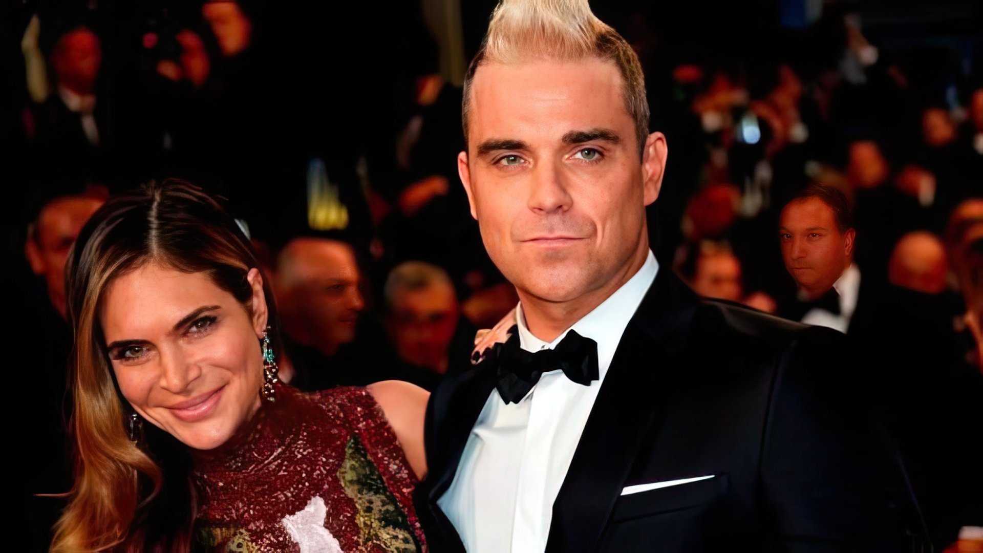 Robbie Williams is happily married to Ayda Field