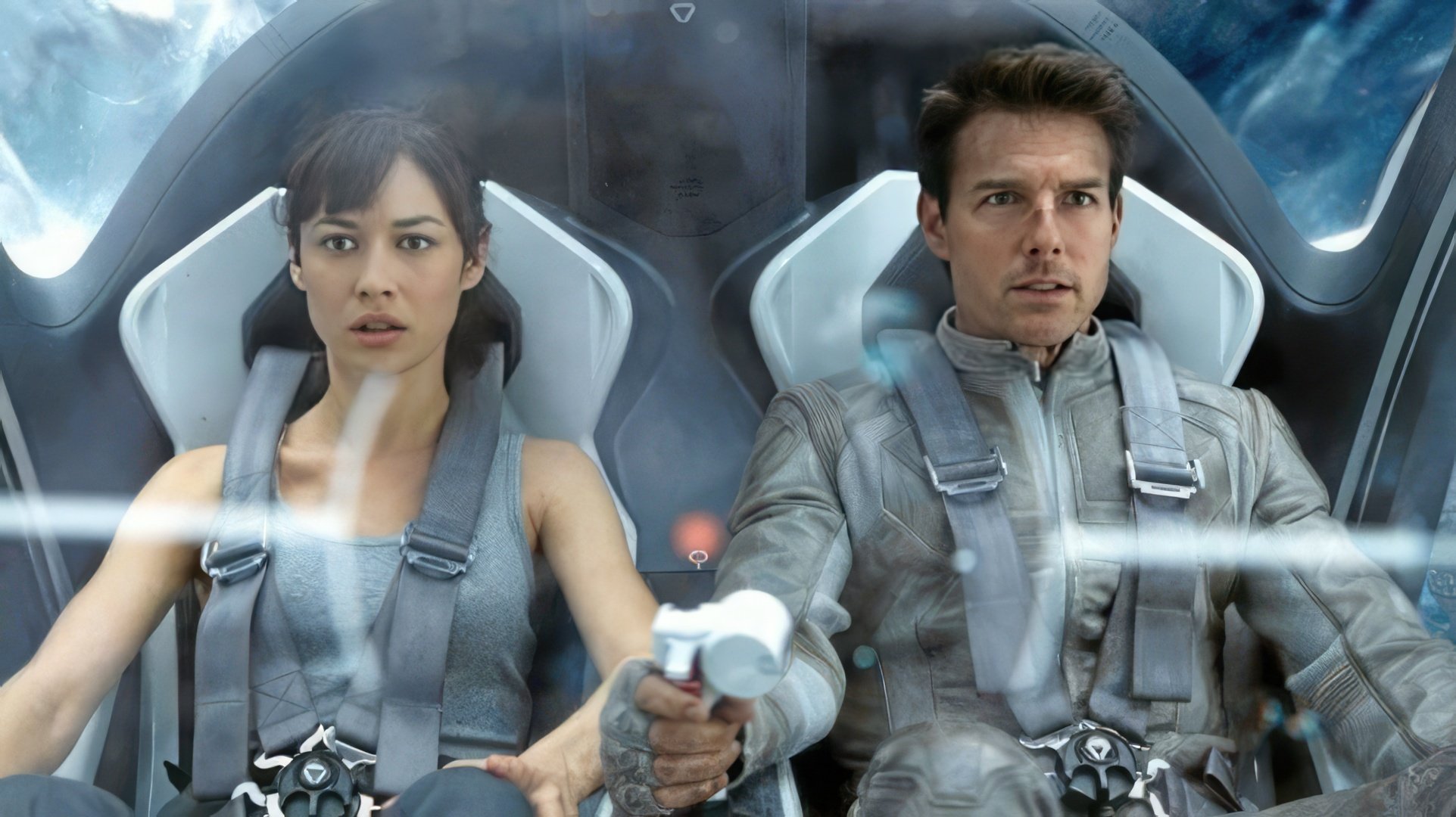 'Oblivion': Olga Kurylenko and Tom Cruise