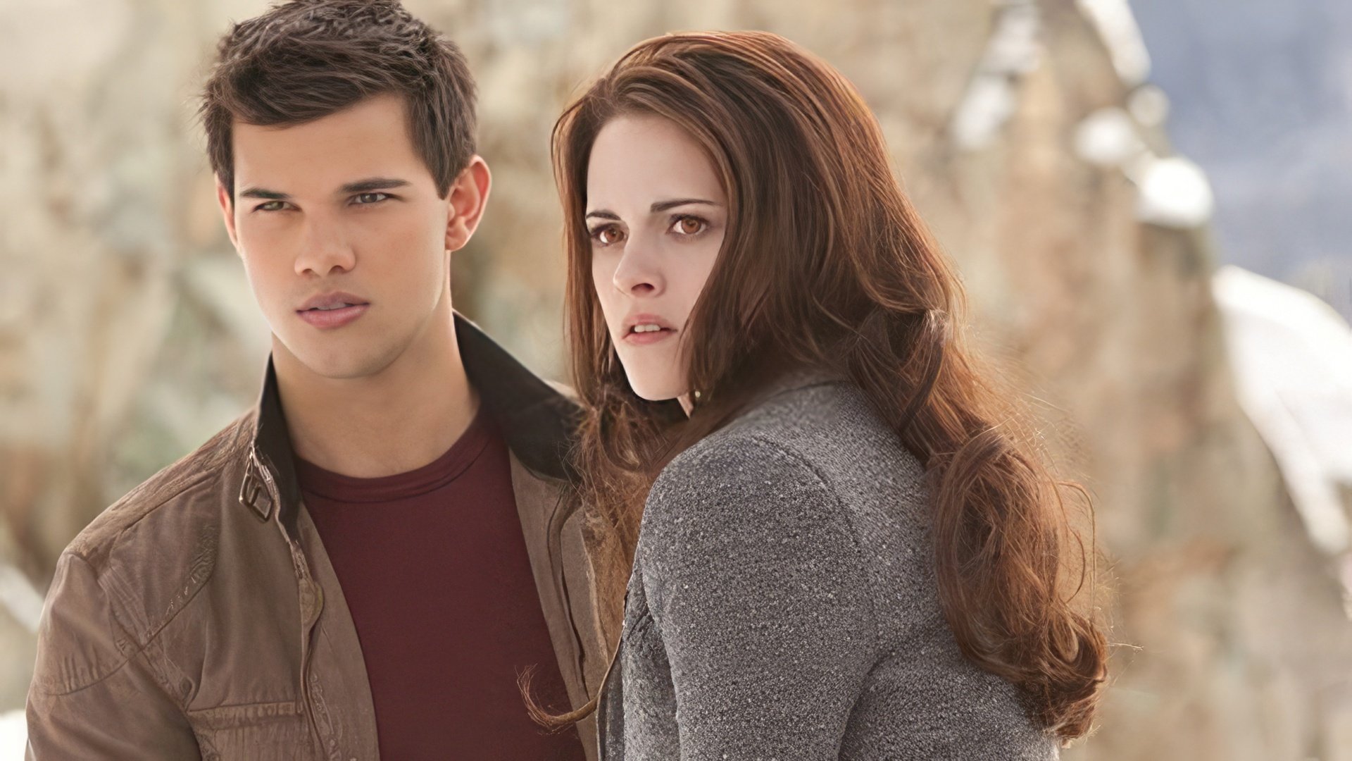 Taylor Lautner and Kristen Stewart in 'Twilight: Breaking Dawn - Part 2'