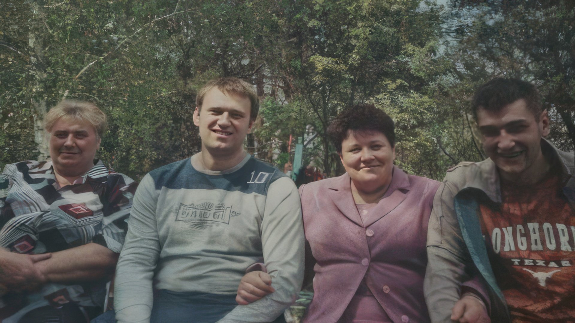 Alexei Navalny with his mother, aunt, and brother