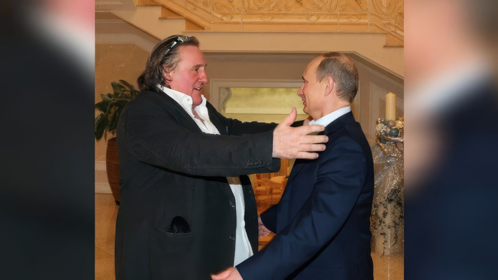 Gérard Depardieu and Vladimir Putin