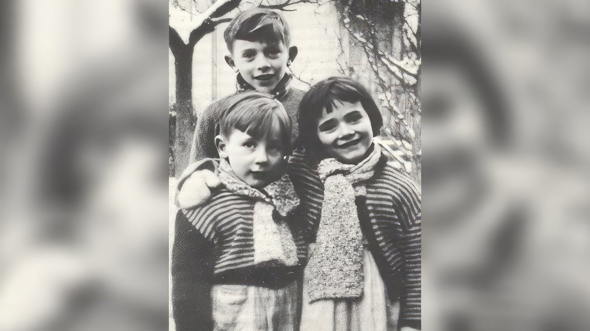 Gérard Depardieu as a child (with his brother and sister)