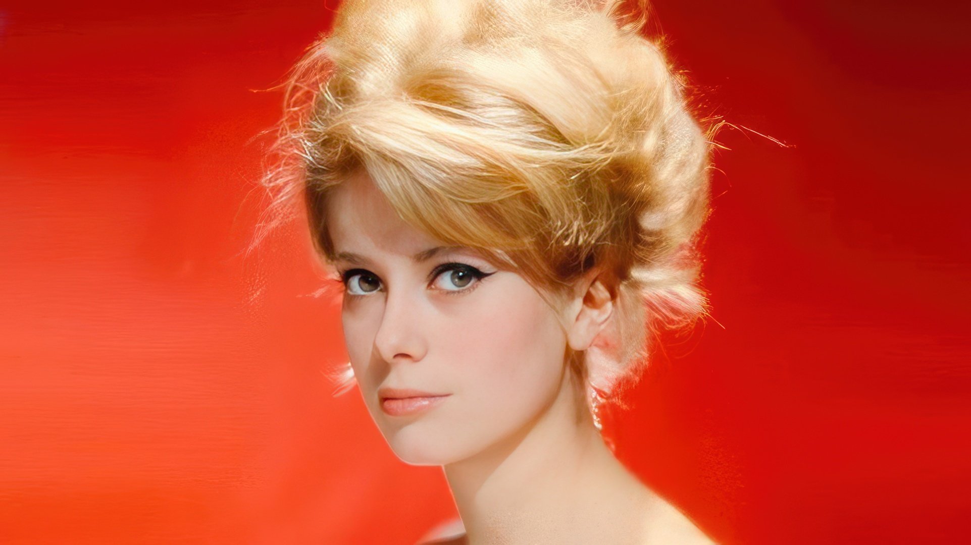 In the photo: Catherine Deneuve