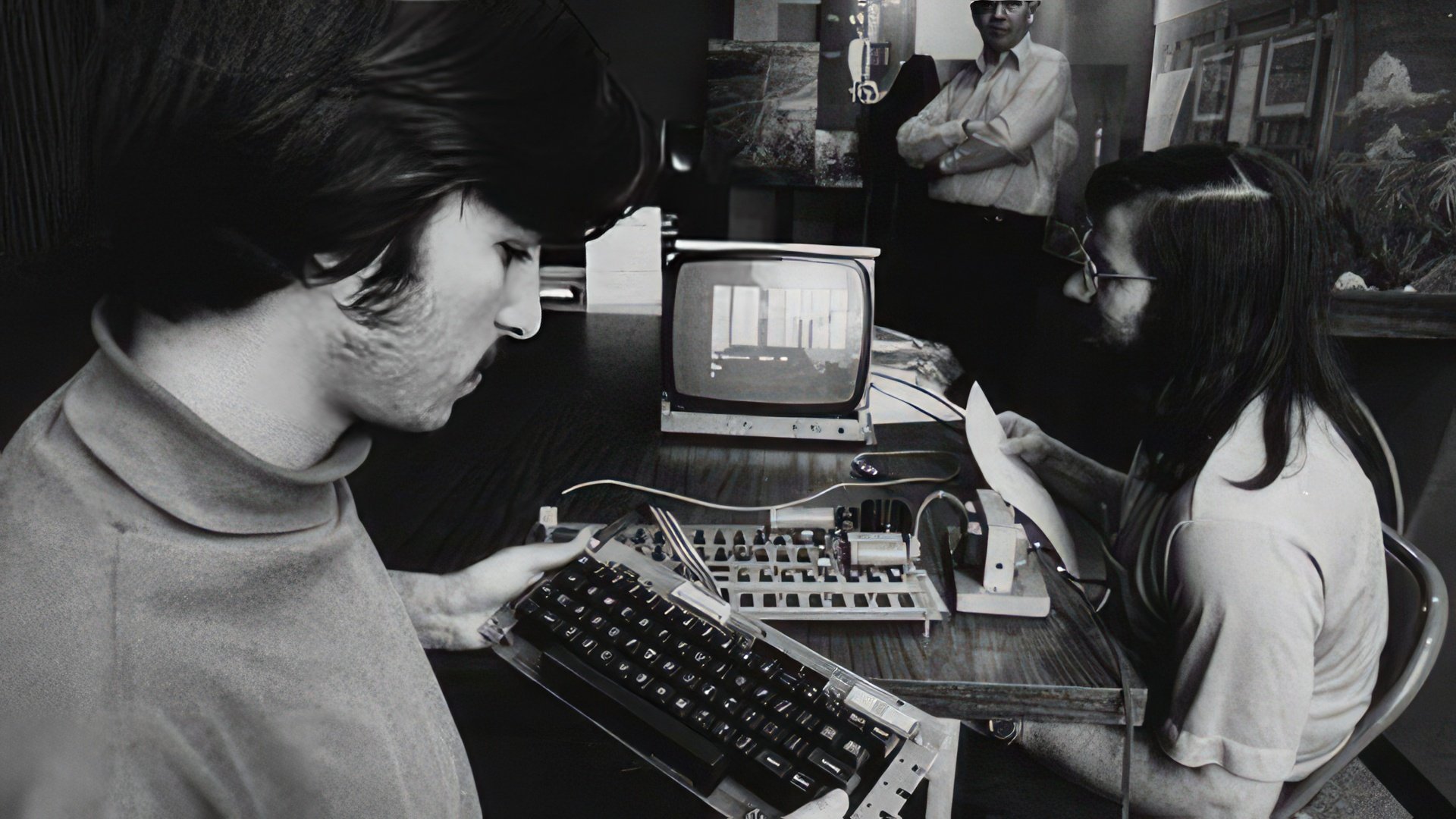 Steven Wozniak convinced Steve Jobs to create PCs for sale