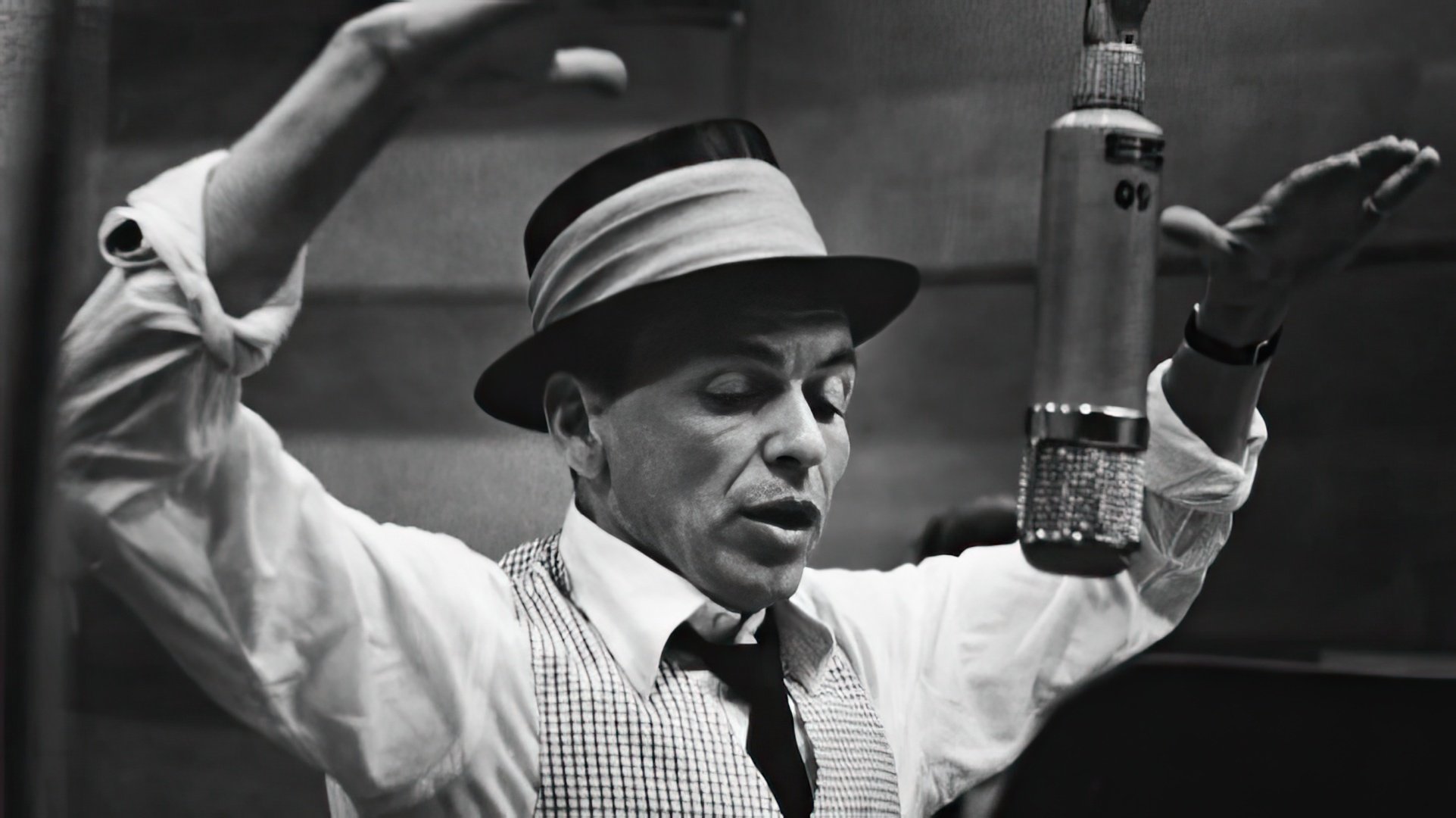 Frank Sinatra at the recording studio, early 50s