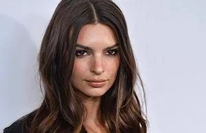 «Striving for Equilibrium»: How Supermodel Emily Ratajkowski Maintains a Flawless Physique Without Diets or the Gym
