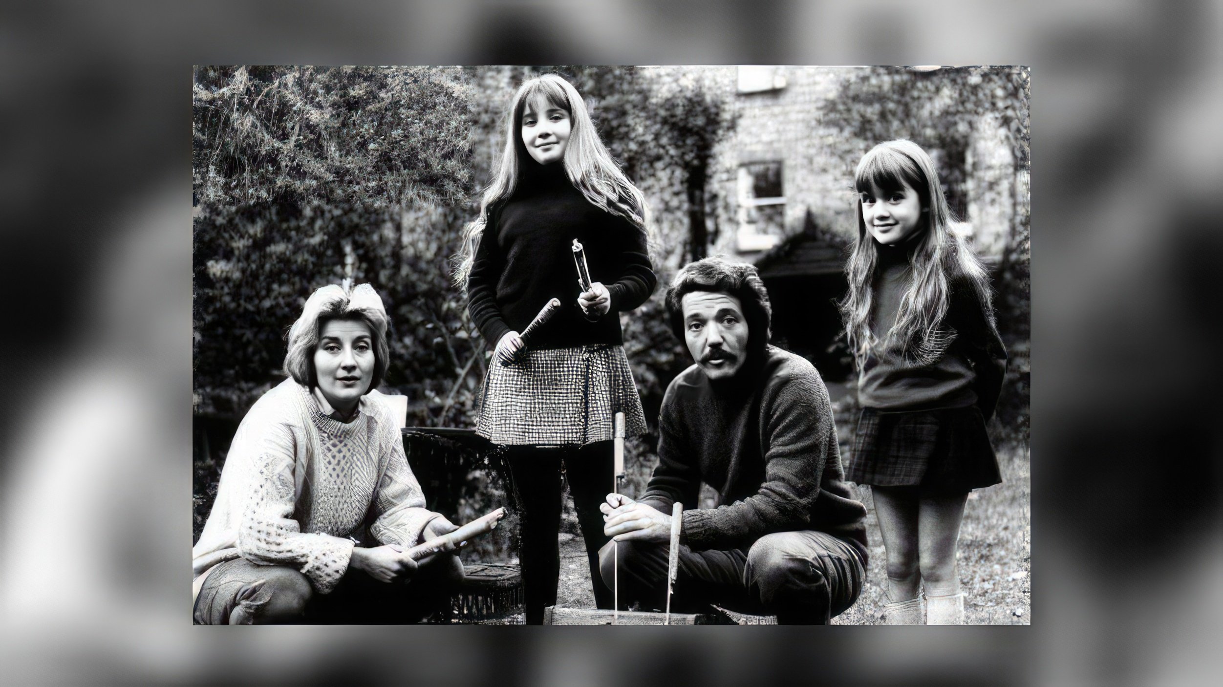 Emma Thompson with her parents and sister