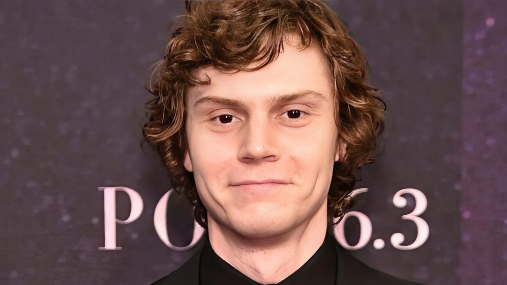 Evan Peters