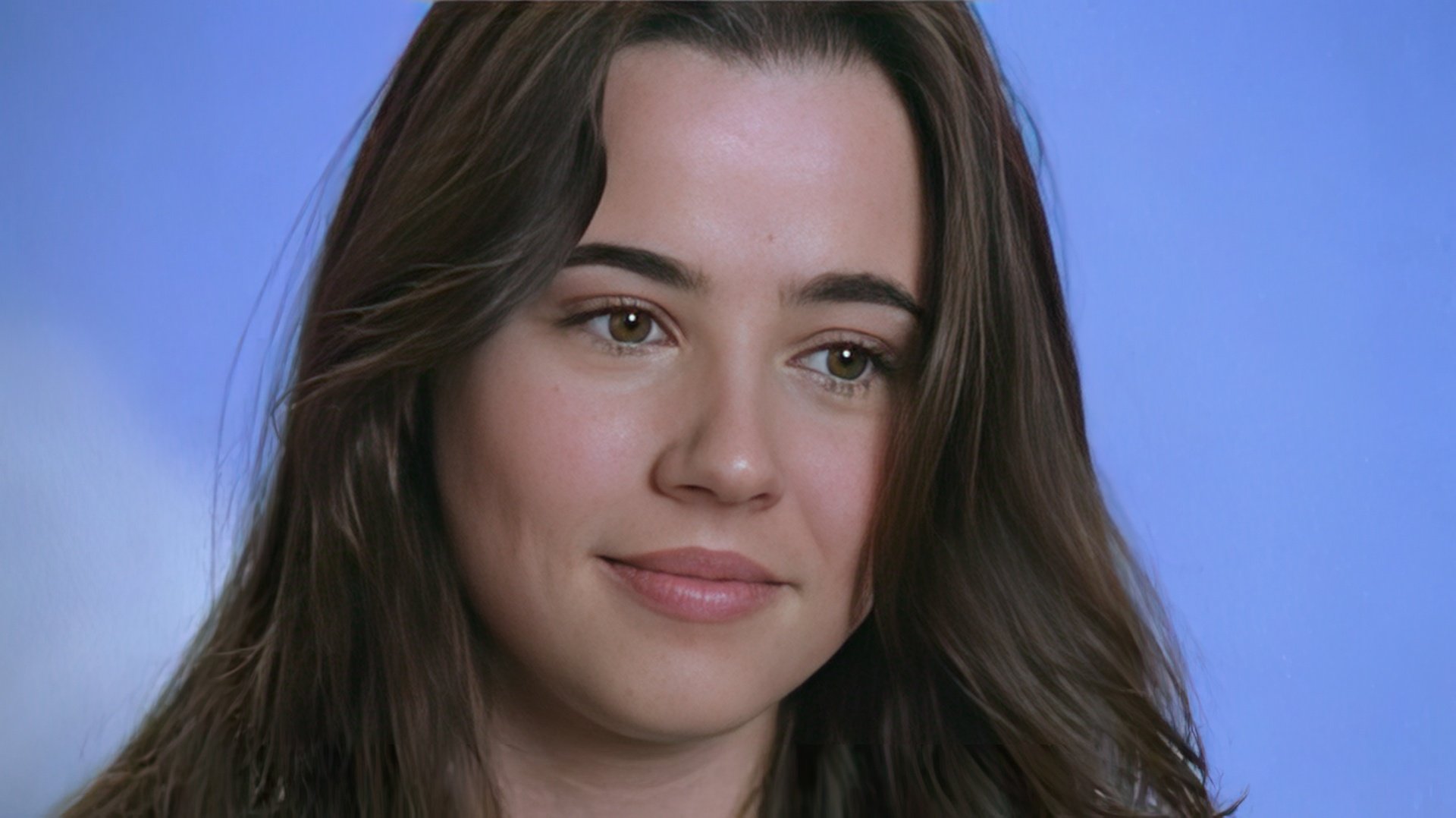 Actress Linda Cardellini in her youth