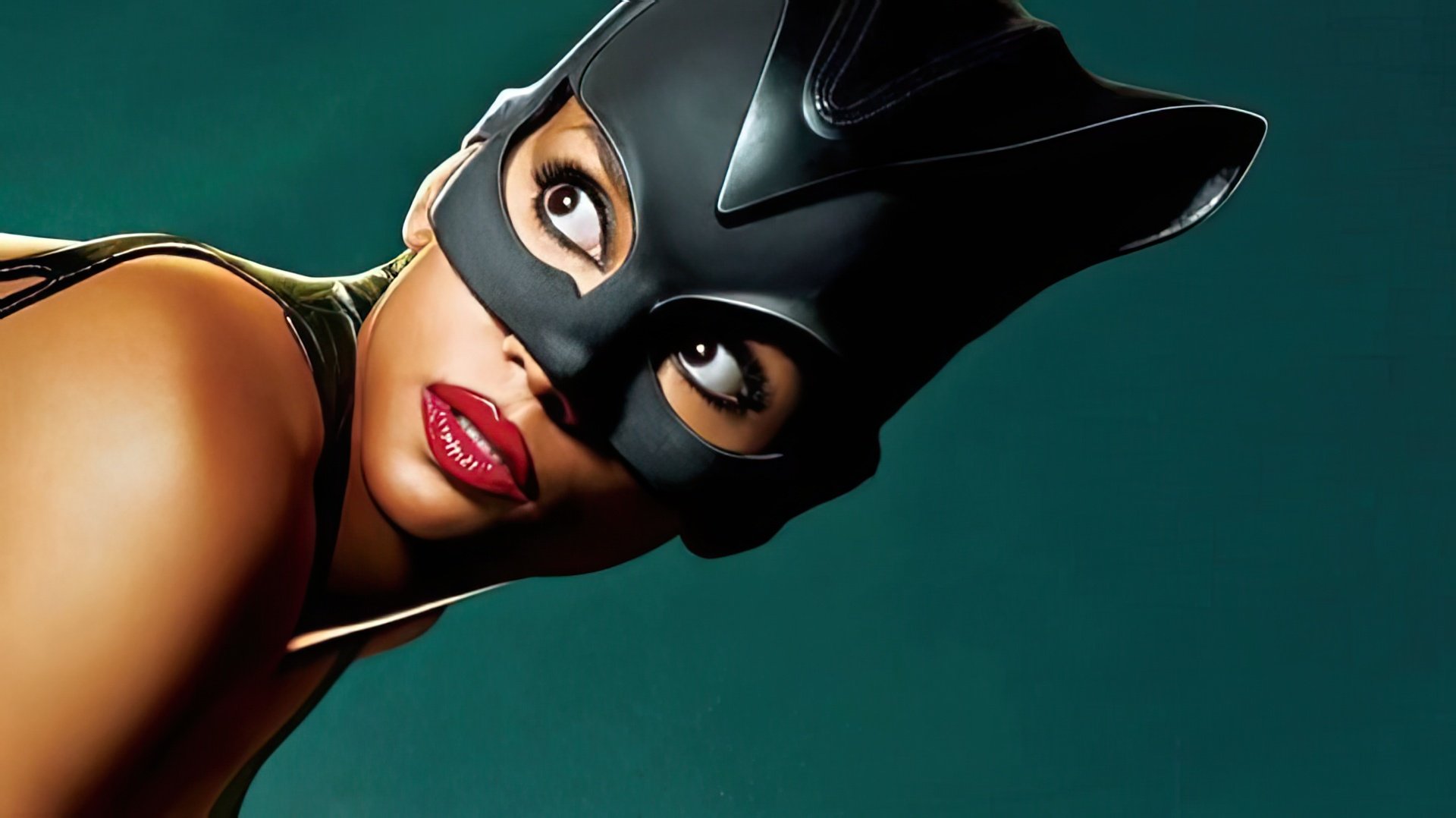 Halle Berry in 'Catwoman'
