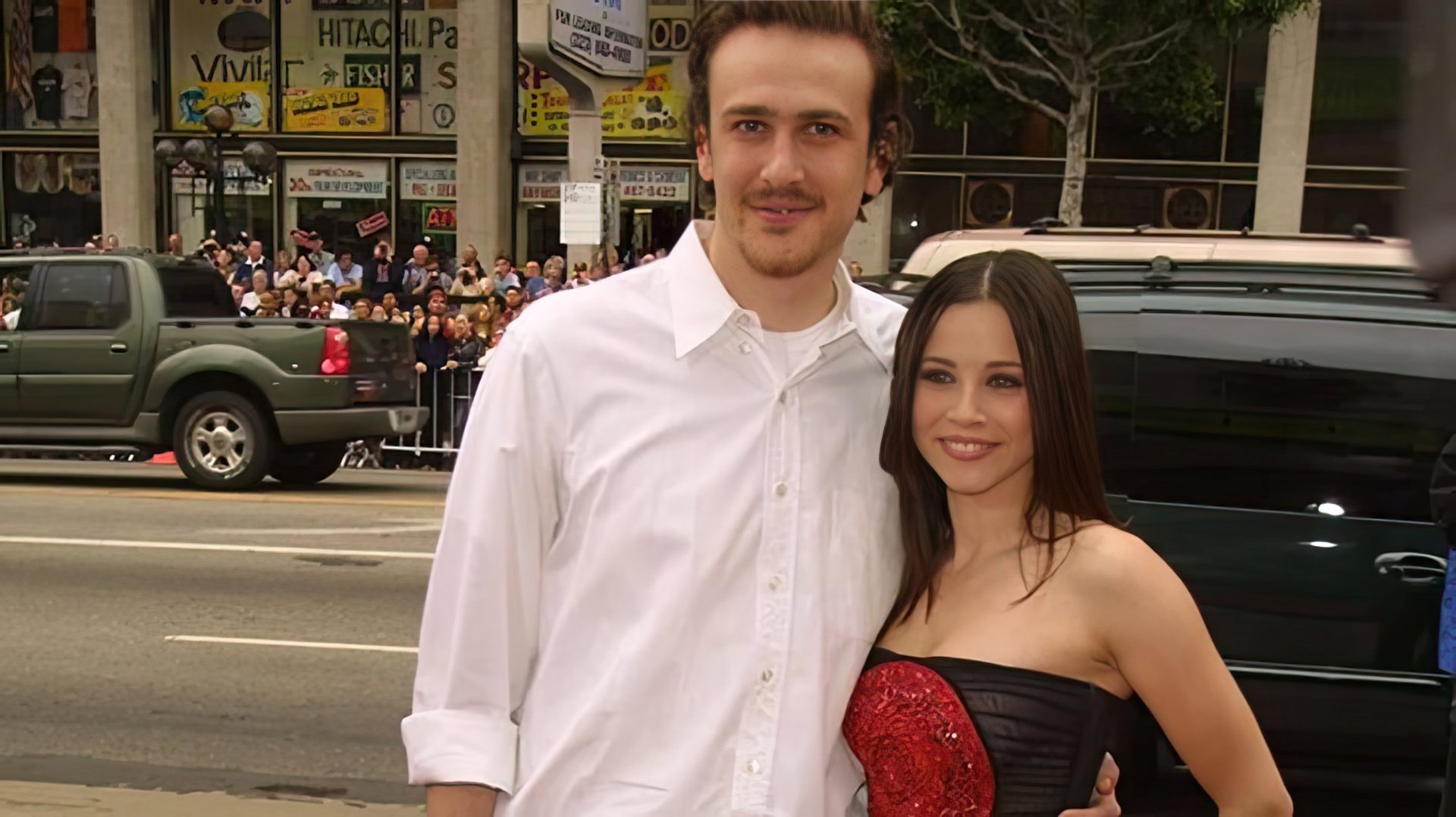 Linda Cardellini and Jason Segel