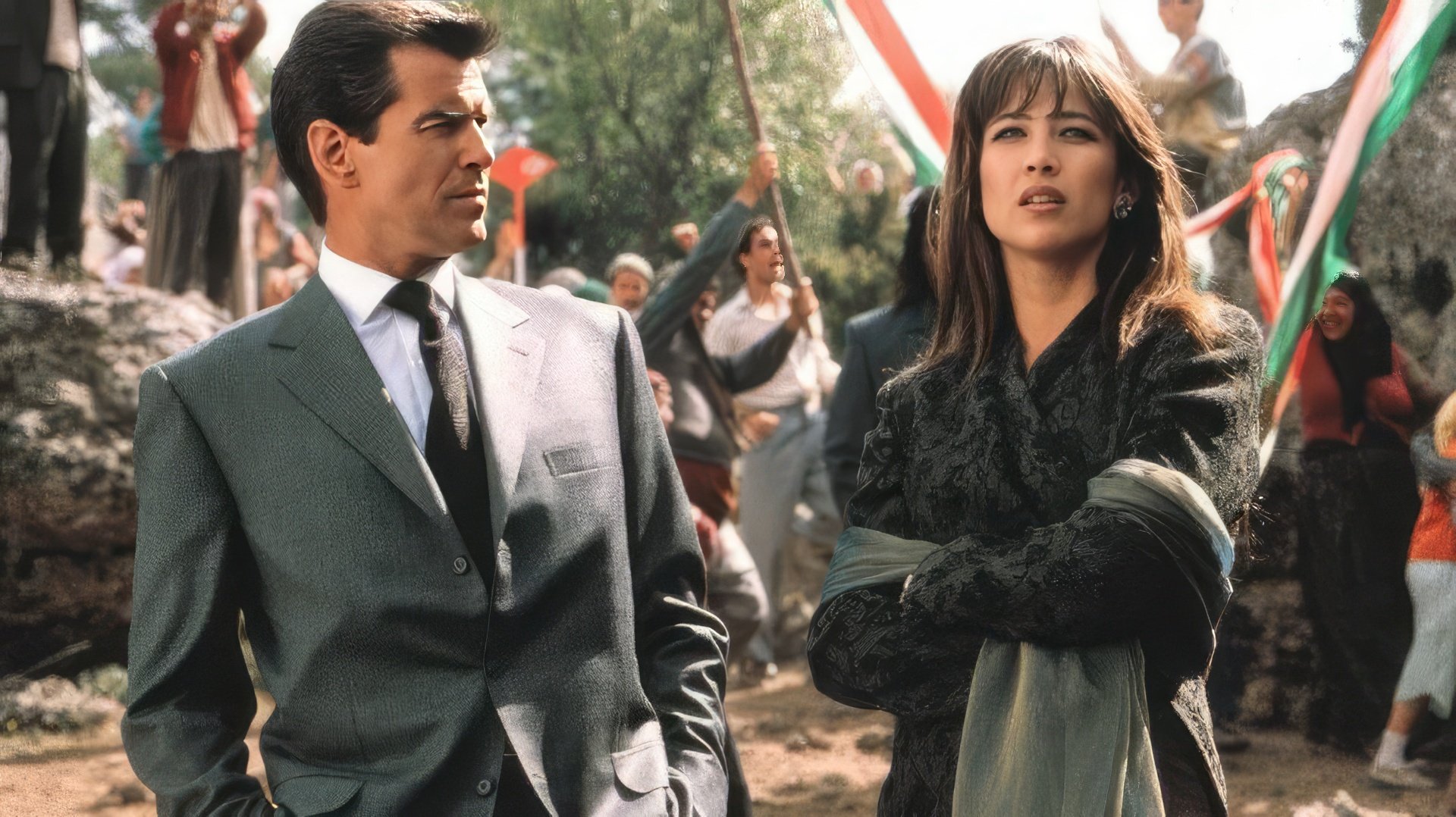 Sophie Marceau and Pierce Brosnan