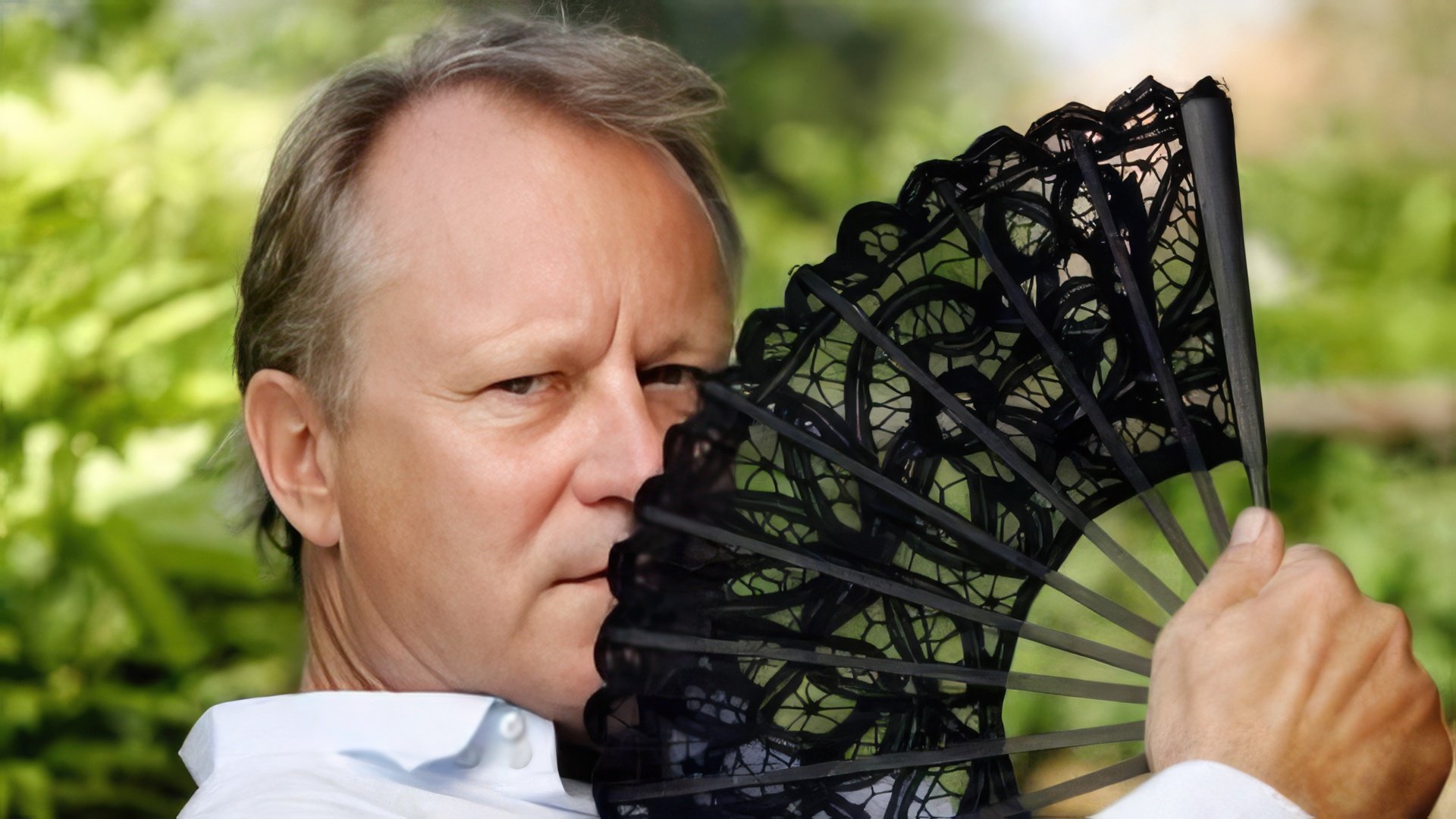 Stellan Skarsgård's height is 191 cm