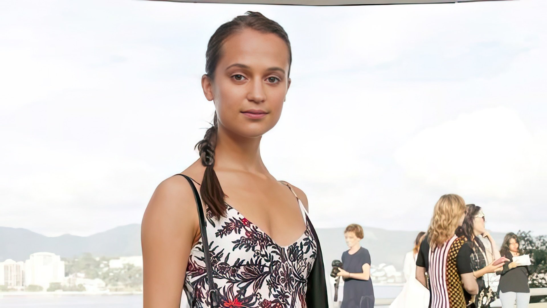 Alicia Vikander without a makeup