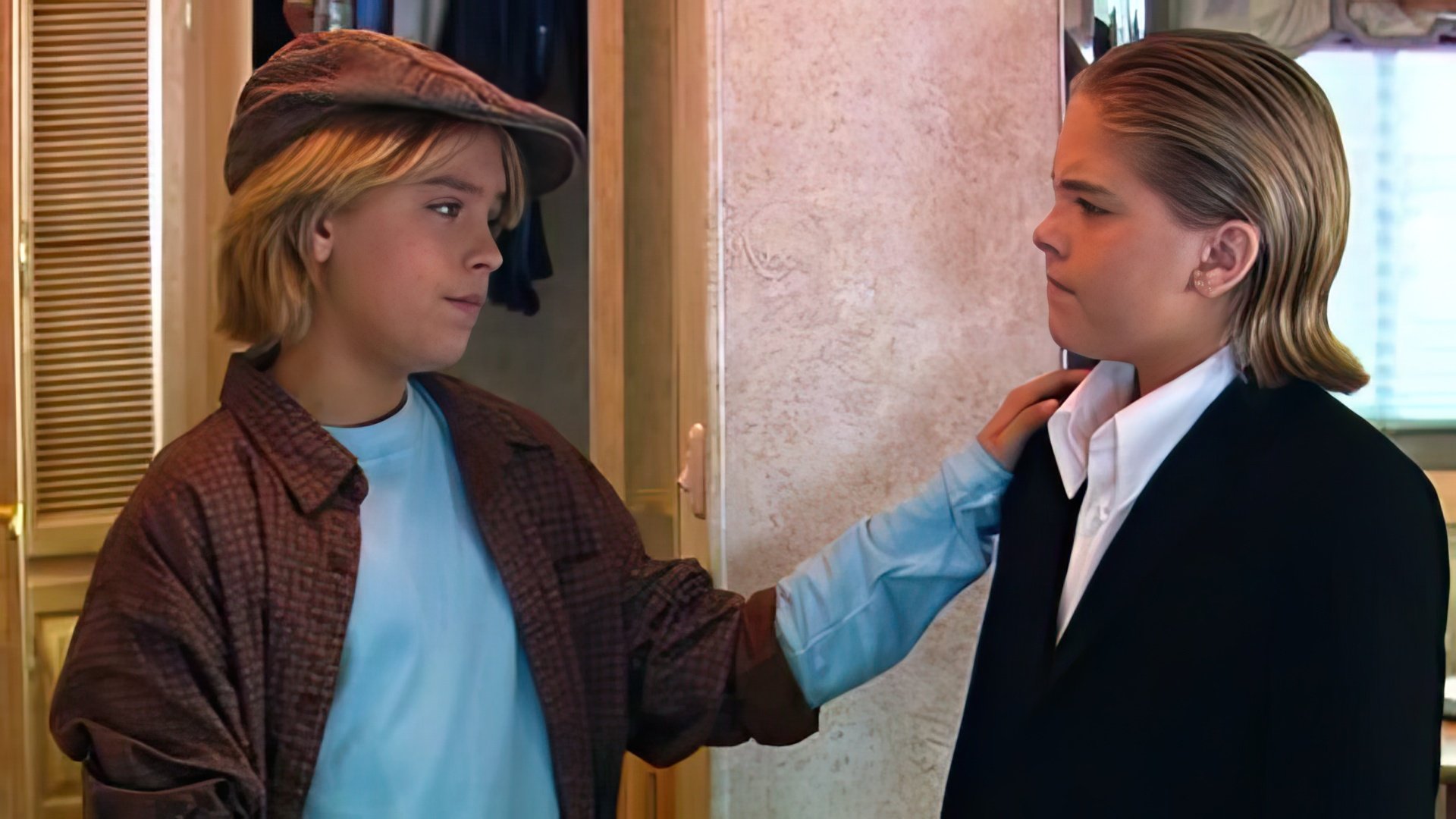 Cole and Dylan Sprouse in 'A Modern Twain Story: The Prince and the Pauper'