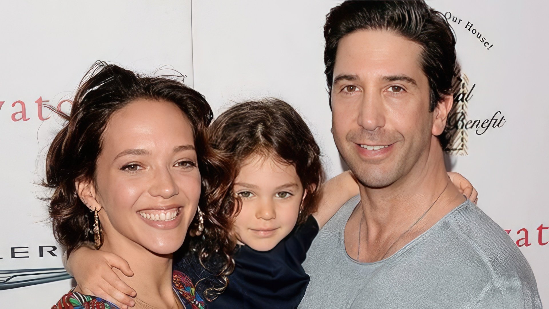 David Schwimmer and Zoe Buckman with their daughter